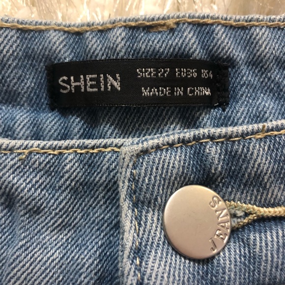 SHEIN BASICS raw hem button fly denim jean shorts size 27 - Picture 7 of 9